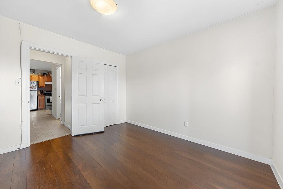 339 E 41st Avenue Vancouver, BC - 18