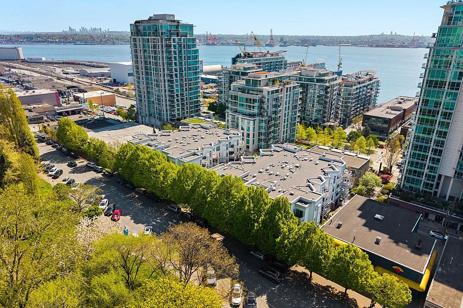 113 147 E 1st Street North Vancouver, BC - 28