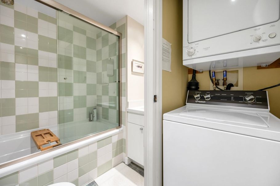 1301 1003 Burnaby Street Vancouver, BC - 16