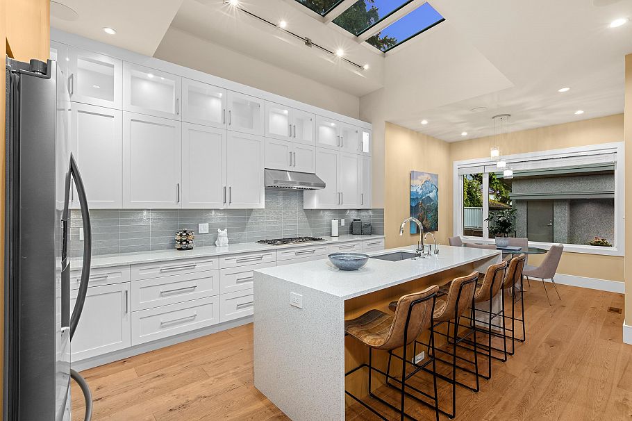 315 E 20th Street North Vancouver, BC - 11