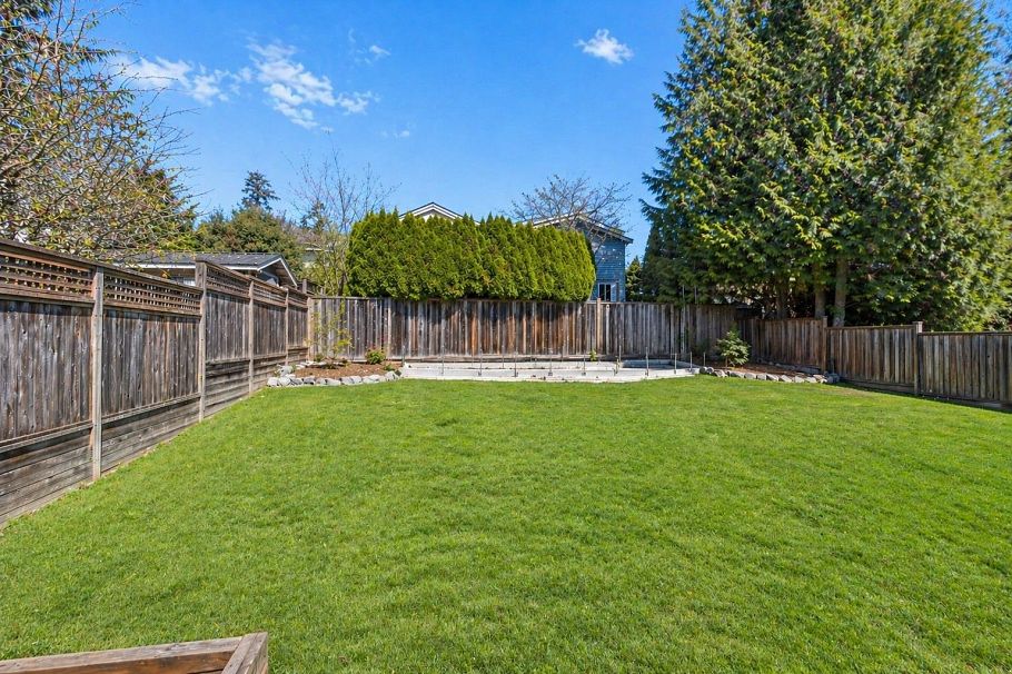 4072 Violet Street North Vancouver, BC - 5