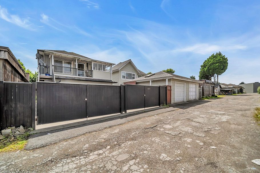 669 W 71st Avenue Vancouver, BC - 20