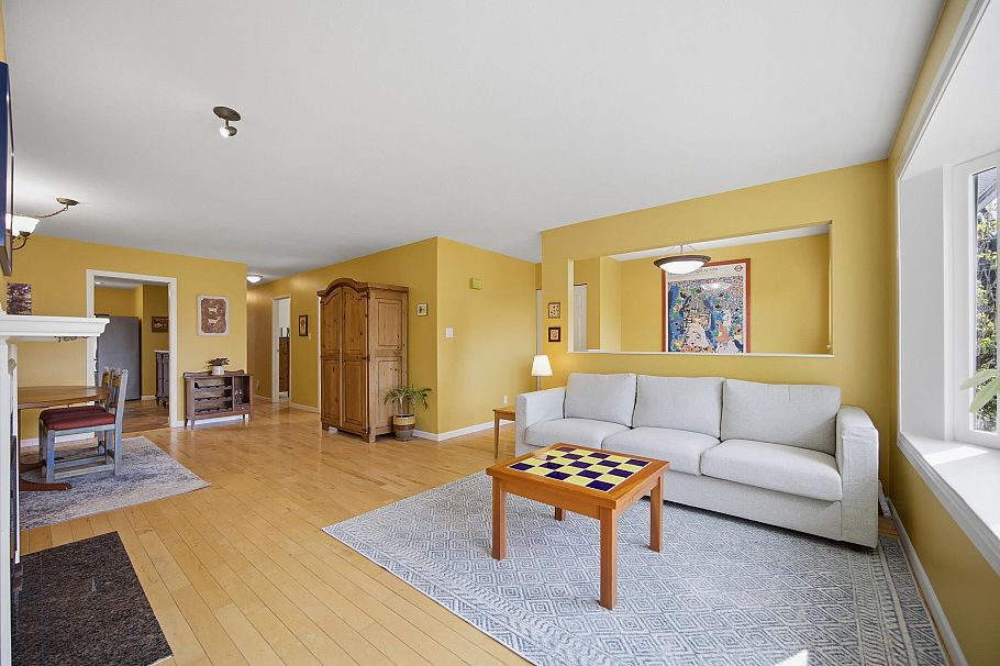 4057 Marine Drive Burnaby, BC - 6