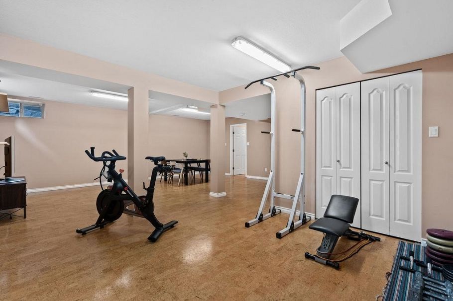 1659 Orkney Place North Vancouver, BC - 32