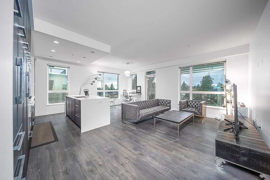 505 6677 Cambie Street Vancouver, BC - 1