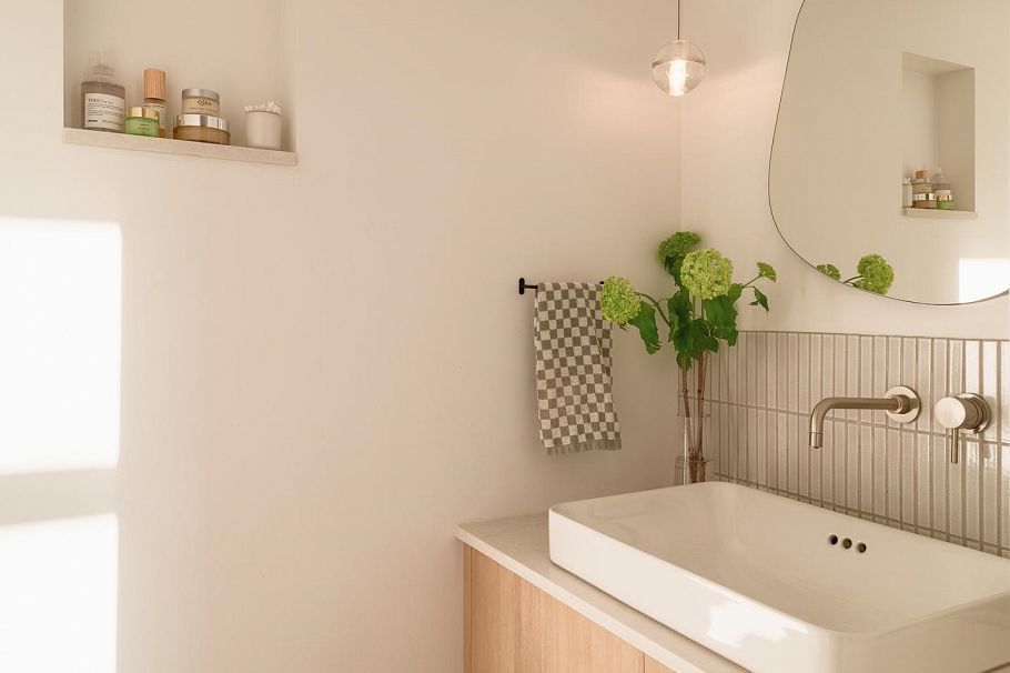 203 2480 W 3rd Avenue Vancouver, BC - 23