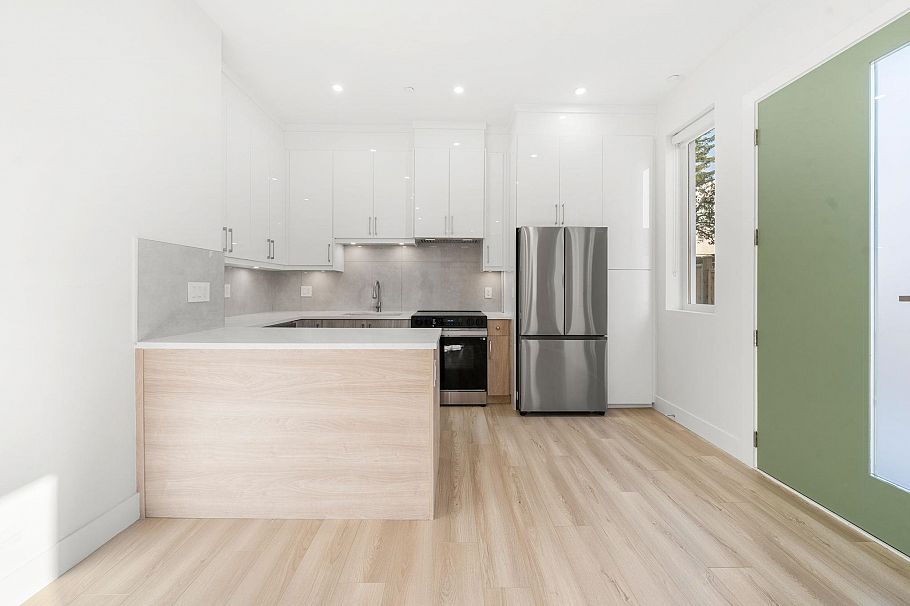 2 3583 Haida Drive Vancouver, BC - 8