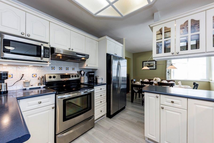 895 E 12th Street North Vancouver, BC - 10