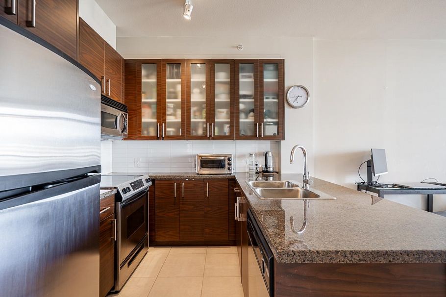 905 2345 Madison Avenue Burnaby, BC - 15