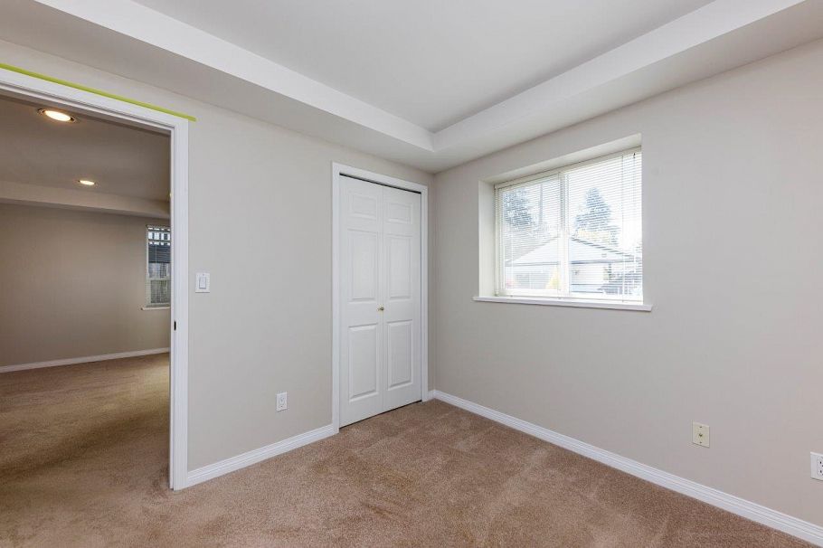 895 E 12th Street North Vancouver, BC - 29