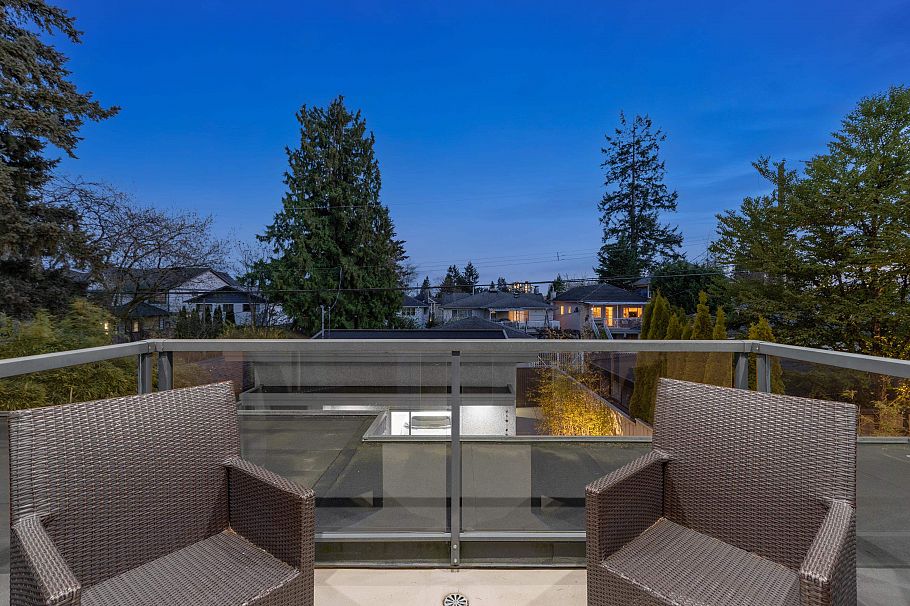 315 E 20th Street North Vancouver, BC - 18