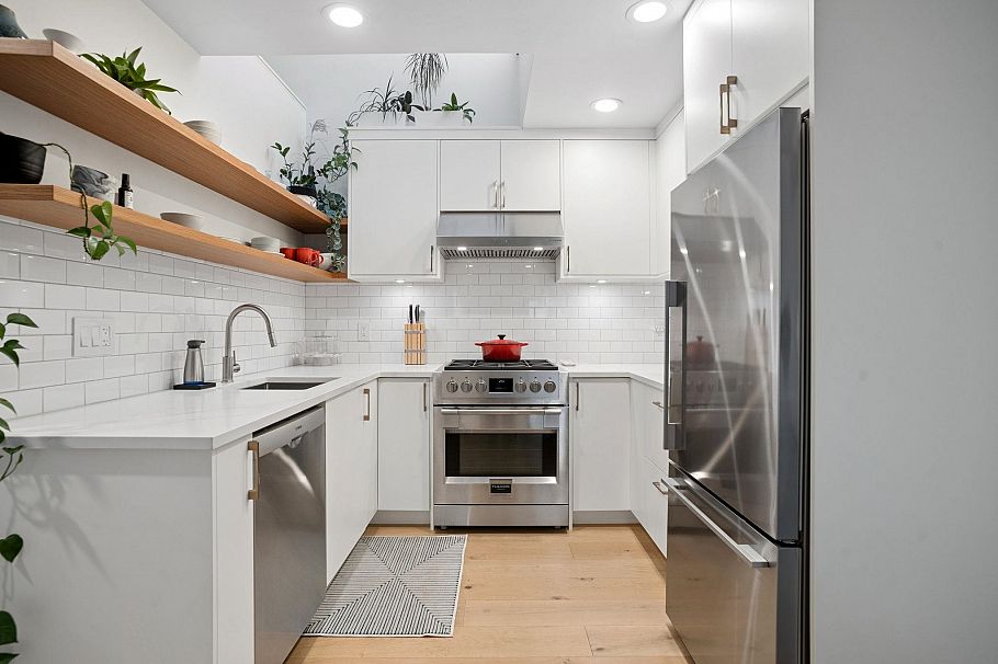 2421 Trafalgar Street Vancouver, BC - 16