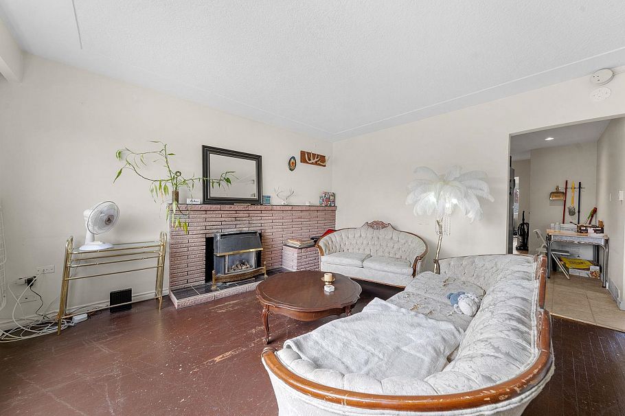 339 E 41st Avenue Vancouver, BC - 12