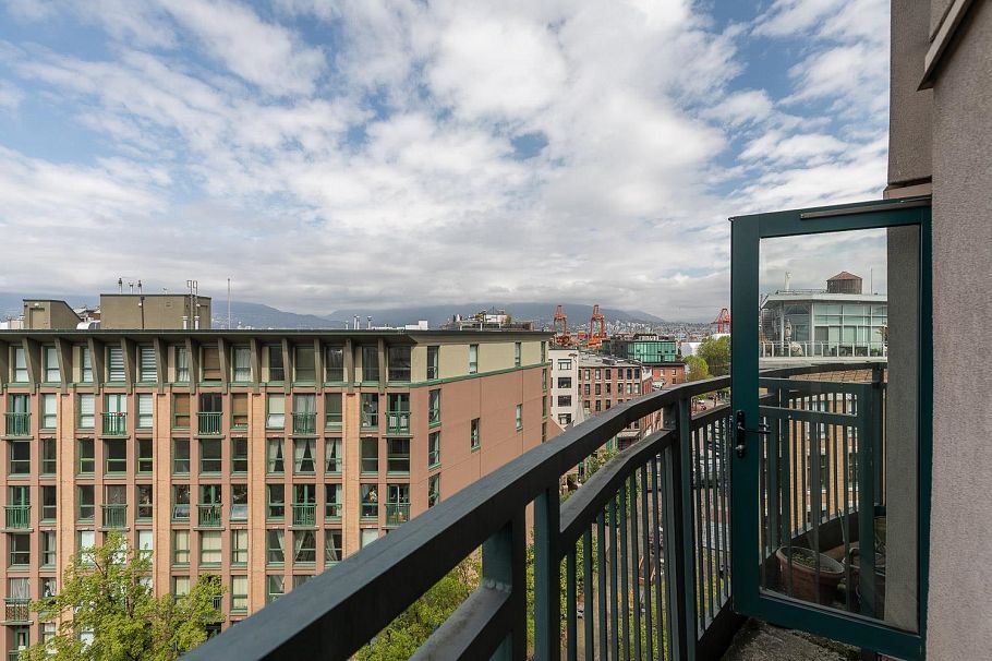 607 22 E Cordova Street Vancouver, BC - 36