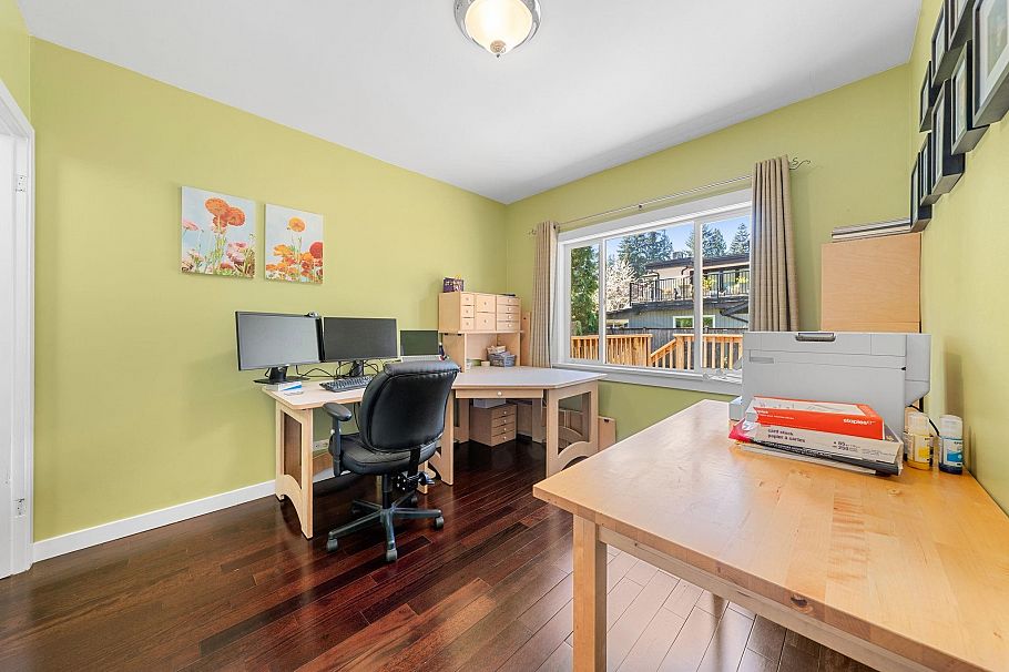 2195 Cortell Street North Vancouver, BC - 25