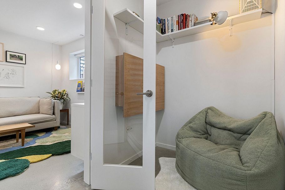 2333 Napier Street Vancouver, BC - 9