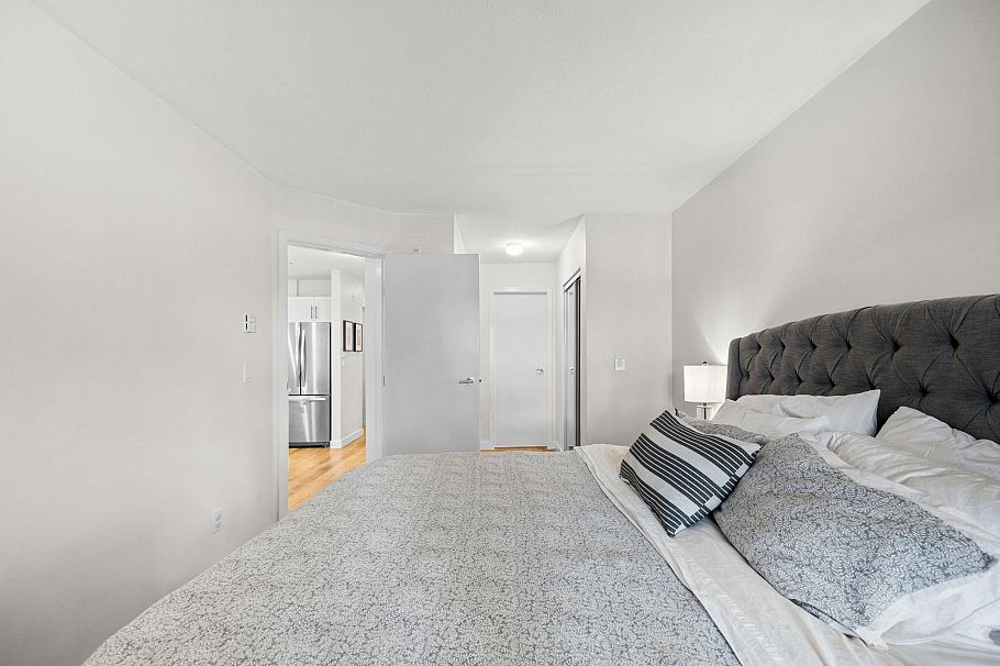 113 147 E 1st Street North Vancouver, BC - 15