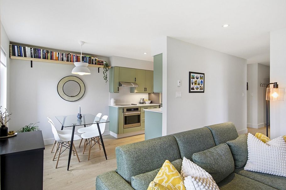 304 1825 W 8th Avenue Vancouver, BC - 1