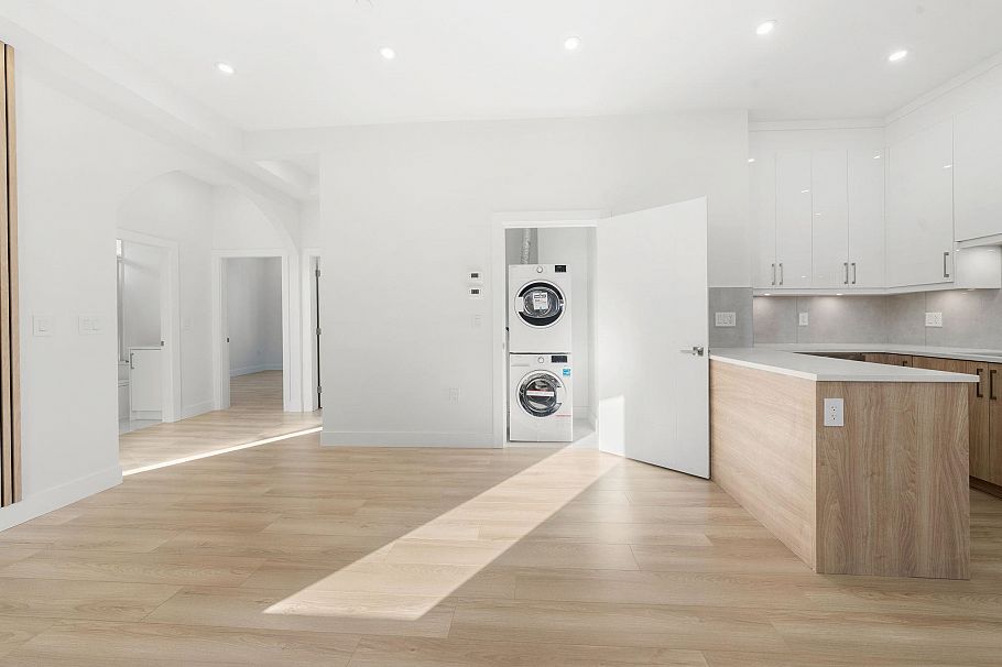 2 3583 Haida Drive Vancouver, BC - 16