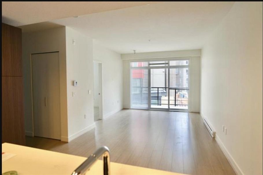 212 6033 Gray Avenue Vancouver, BC - 4