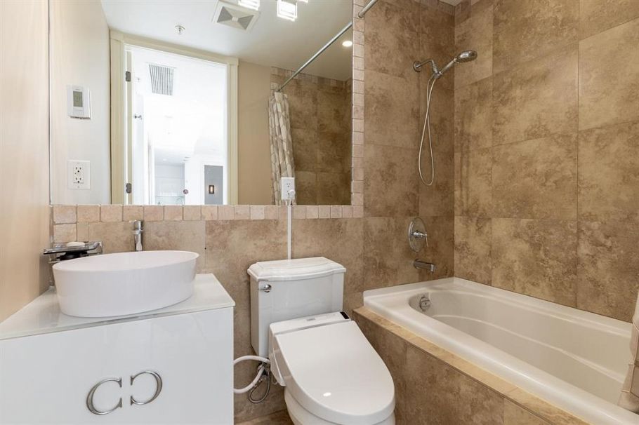 801 1280 Richards Street Vancouver, BC - 4