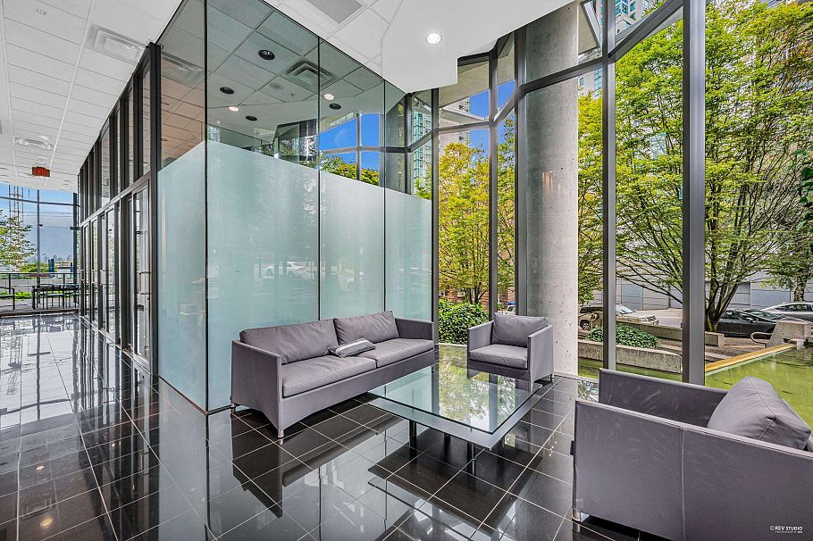 2106 1331 W Georgia Street Vancouver, BC - 14