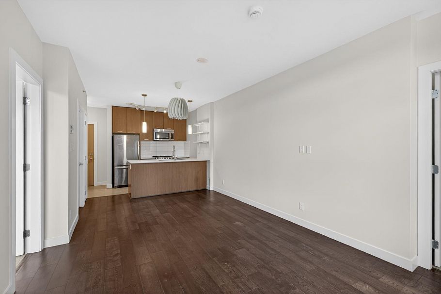 501 2321 Scotia Street Vancouver, BC - 14