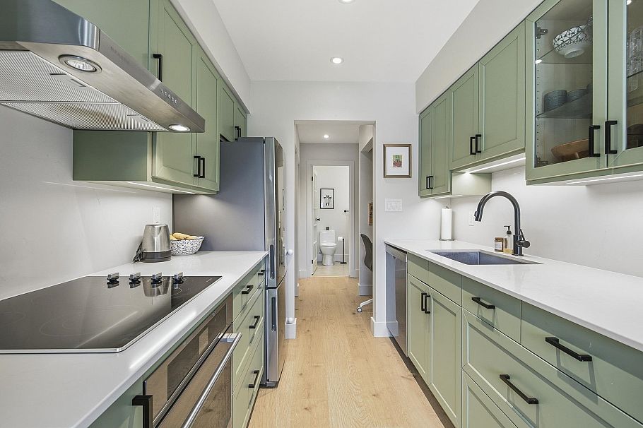 304 1825 W 8th Avenue Vancouver, BC - 11