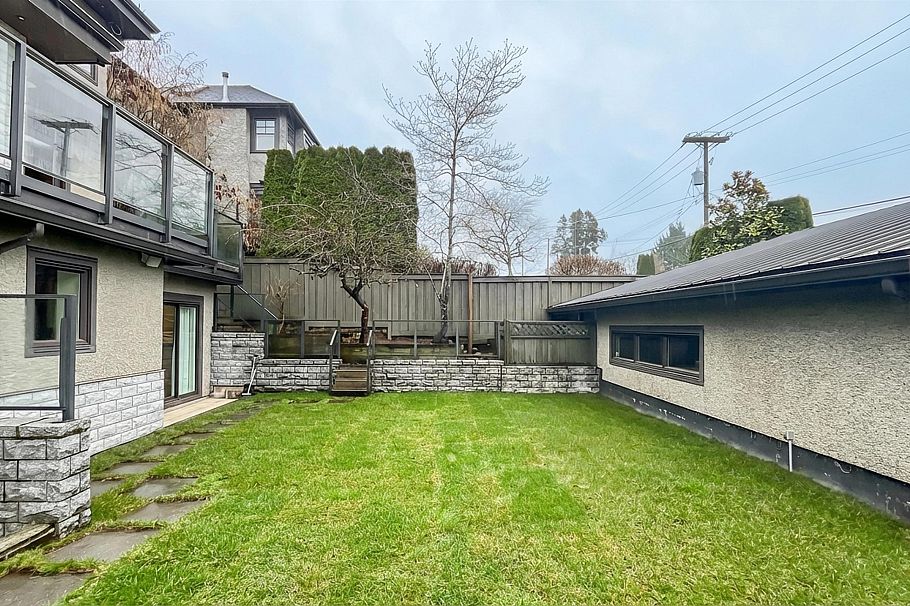 3950 W 37th Avenue Vancouver, BC - 34