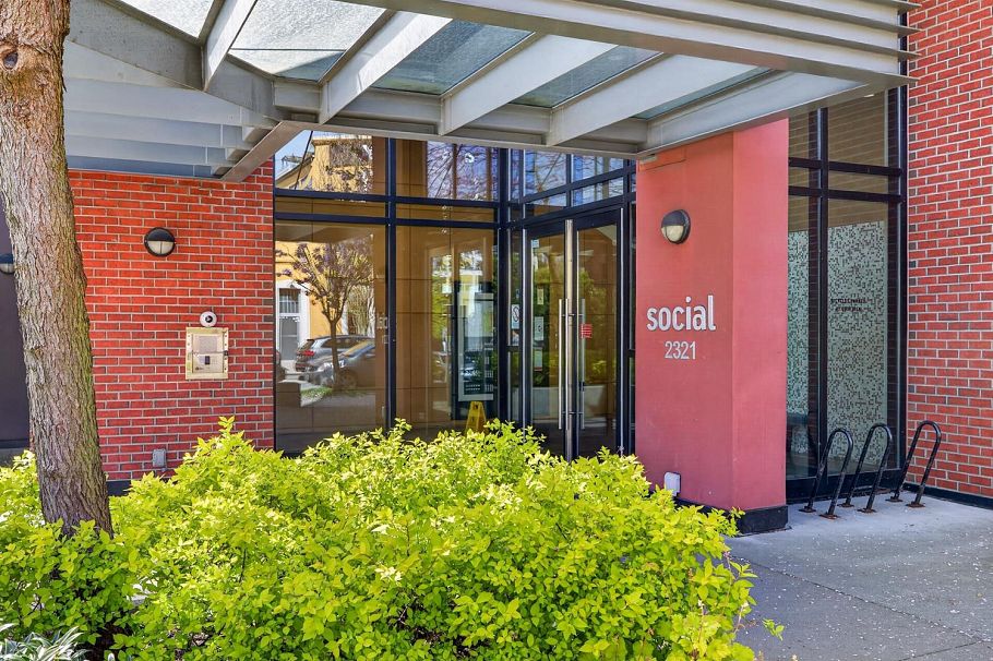 501 2321 Scotia Street Vancouver, BC - 32