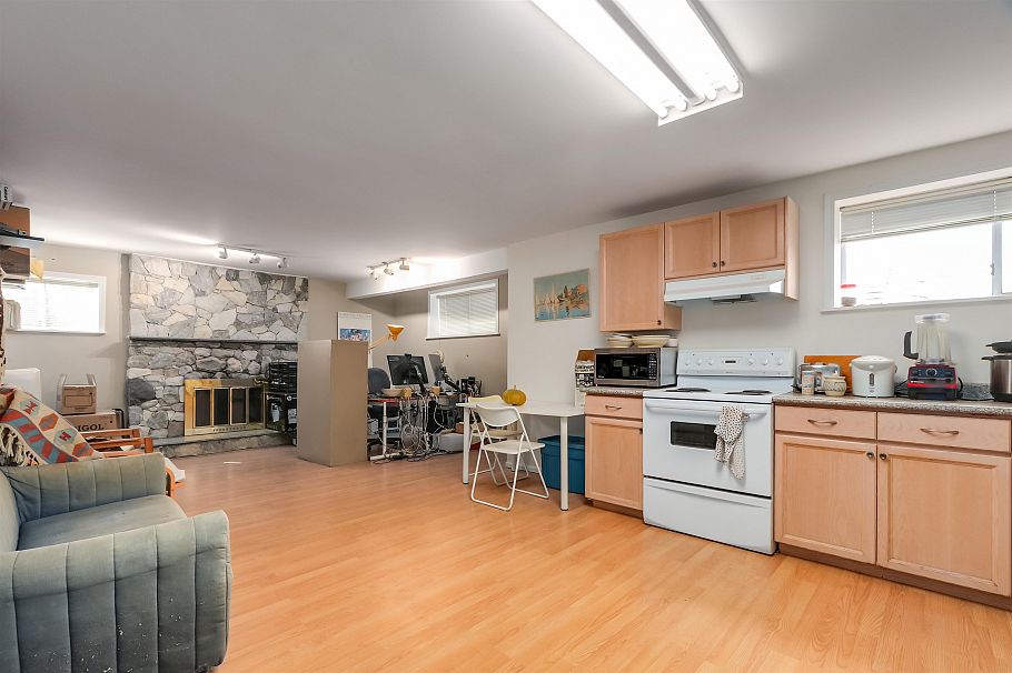 3712 Fir Street Burnaby, BC - 20