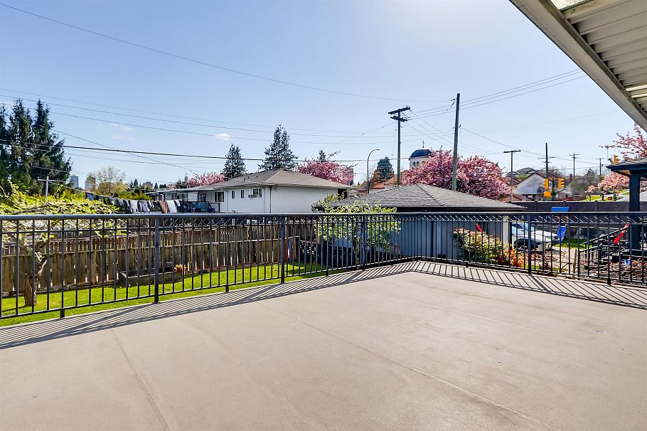 3712 Fir Street Burnaby, BC - 11