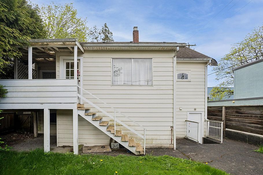 481 West 21st Avenue Vancouver, BC - 6