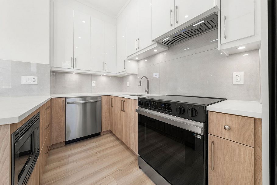 2 3583 Haida Drive Vancouver, BC - 21