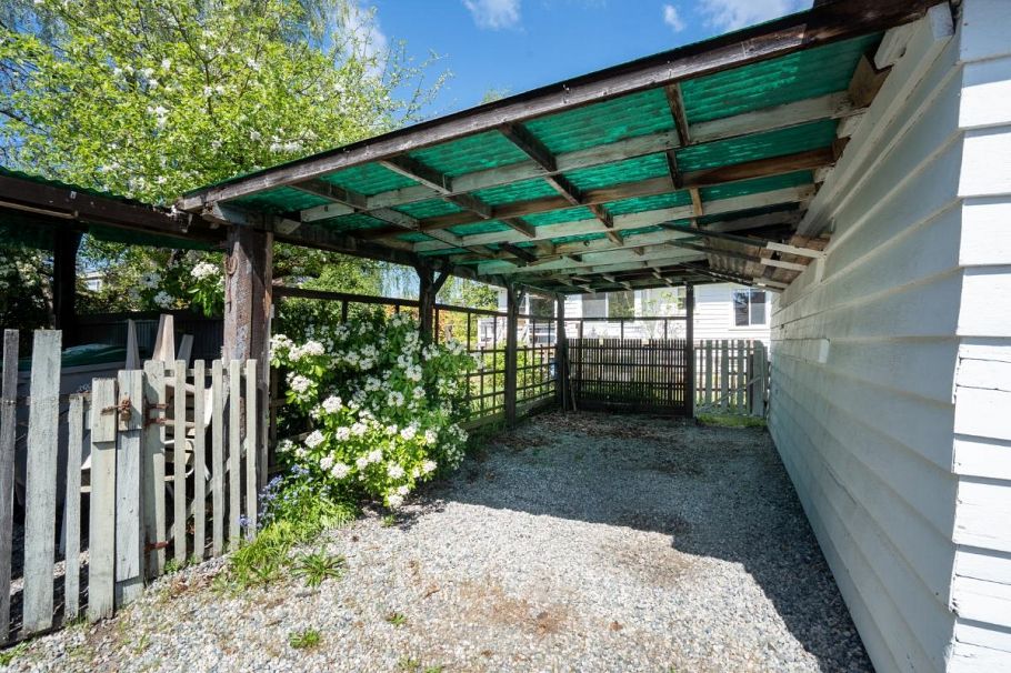 2396 W 18th Avenue Vancouver, BC - 27