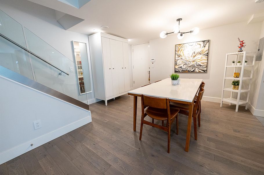 201 289 Drake Street Vancouver, BC - 12