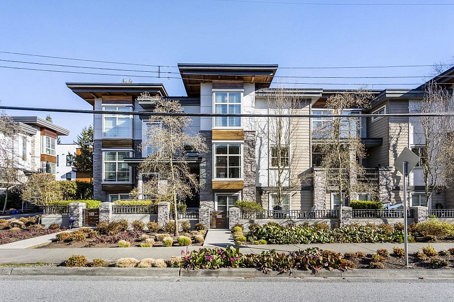 8 3025 Baird Road North Vancouver, BC - 2