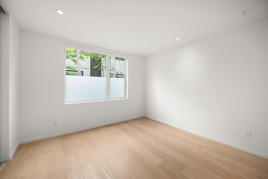 1889 W 2nd Avenue Vancouver, BC - 26