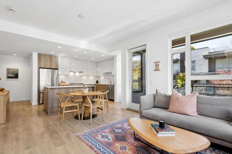 107 715 W 15th Street North Vancouver, BC - 8