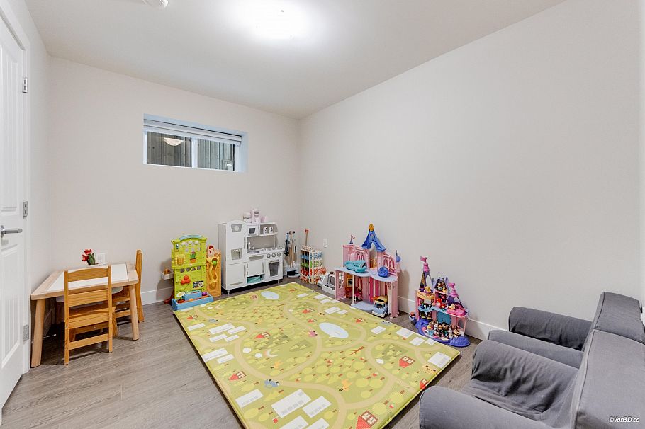 3582 Franklin Street Vancouver, BC - 24