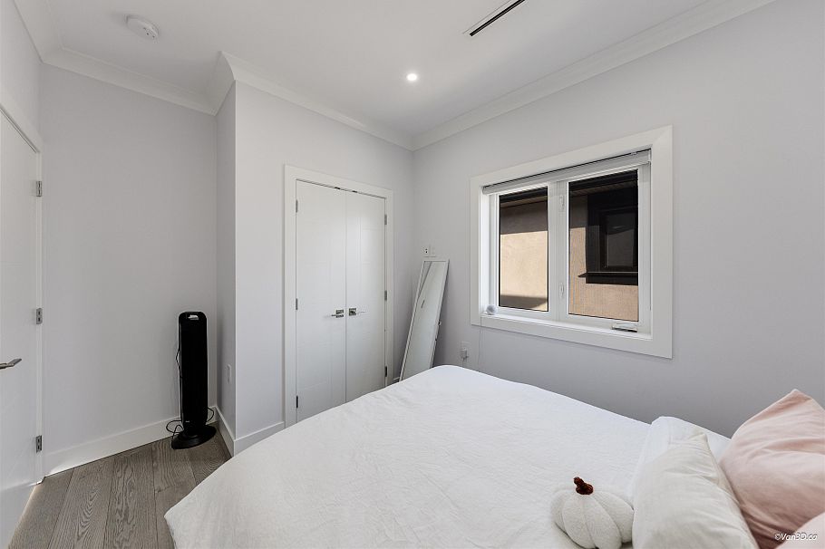 1 926 E 58th Avenue Vancouver, BC - 21