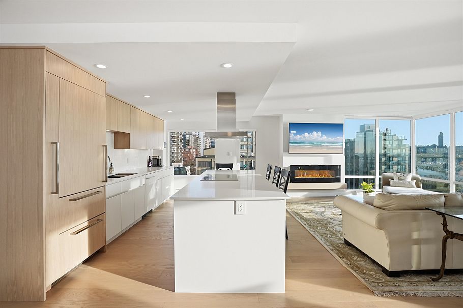 901 1311 Beach Avenue Vancouver, BC - 8