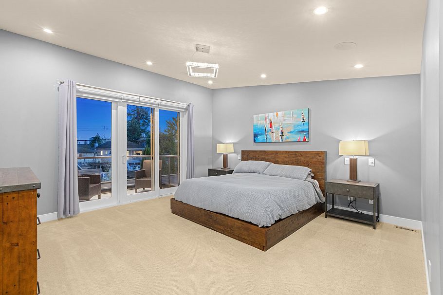 315 E 20th Street North Vancouver, BC - 17