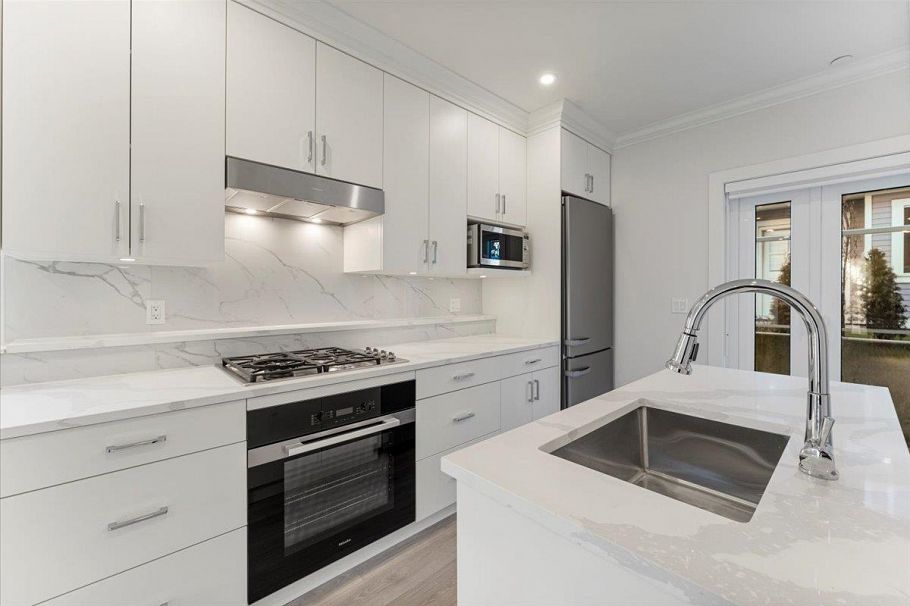 2229 W 16th Avenue Vancouver, BC - 10