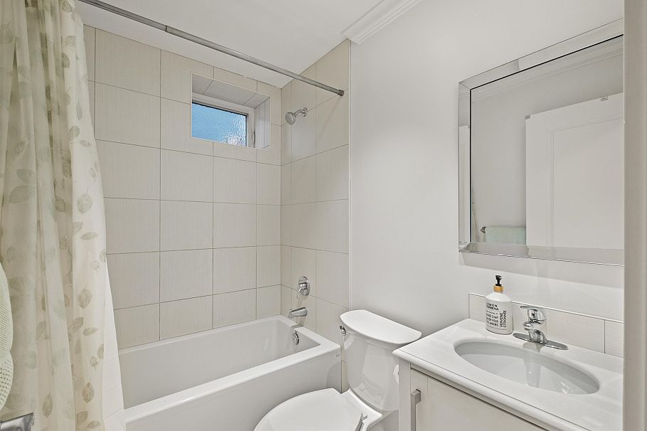 1008 E 14th Avenue Vancouver, BC - 33