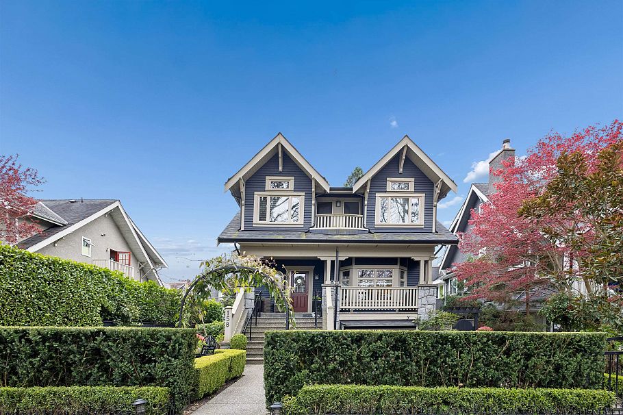 2 158 W 13th Avenue Vancouver, BC - 2