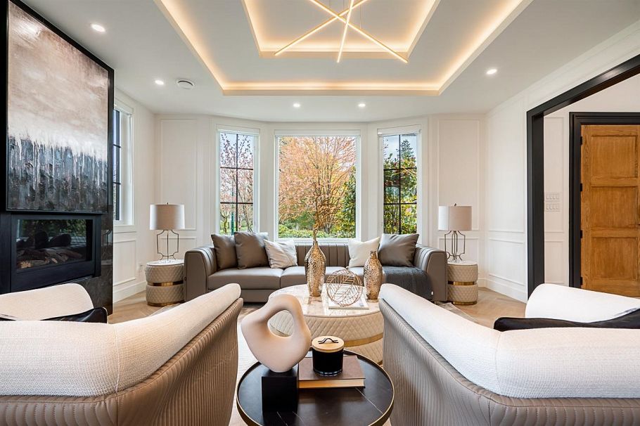 1203 W 38th Avenue Vancouver, BC - 5