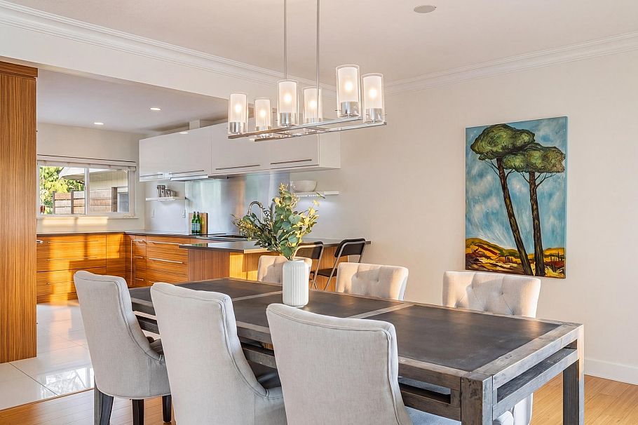 744 Kilkeel Place North Vancouver, BC - 5