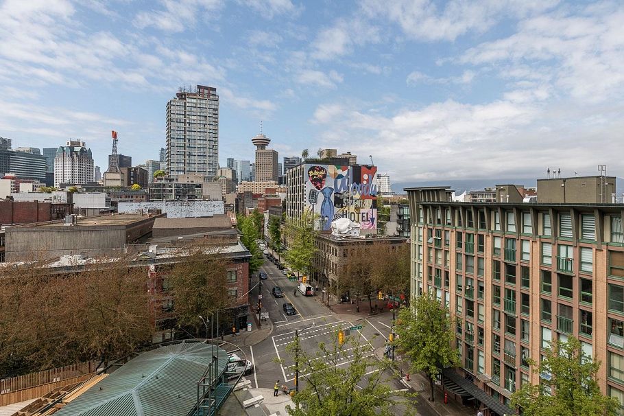 607 22 E Cordova Street Vancouver, BC - 32