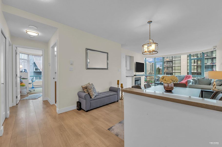 801 140 E 14 Street North Vancouver, BC - 8